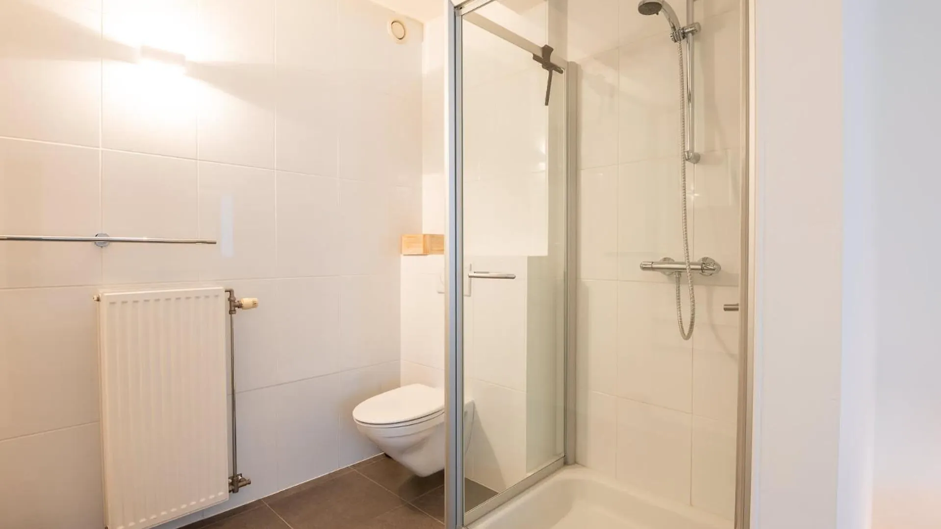 Papa Figos - Classy And Spacious 2 Bedroom Apartment 奥斯滕德 比利时